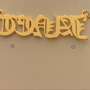 Meet your Posher, Janet